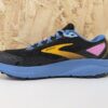 Women's Brooks Divide 3 in Black / Blue / Yellow - inside