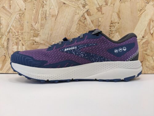 Women's Brooks Divide 4 in Purple / Navy / Oyster - INSIDE